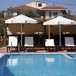 Eleana Boutique & Blue Infinity Lejlighedshotel 4*