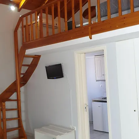 Eleana Boutique & Blue Infinity Lejlighedshotel