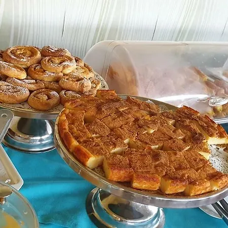 Ξενοδοχείο με διαμερίσματα ελεάνα