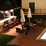 Eleana Boutique & Blue Infinity 4* Νικιάνα