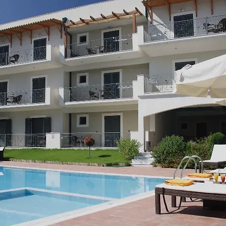 Aparthotel Eleana Boutique & Blue Infinity 3*