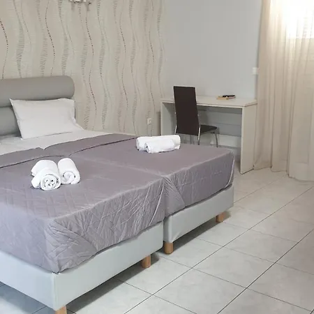 Eleana Boutique & Blue Infinity 4* ניקיאנה