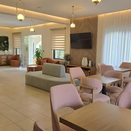 Eleana Boutique & Blue Infinity Aparthotel 3*