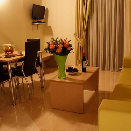 Eleana Boutique & Blue Infinity Aparthotel Nikiana