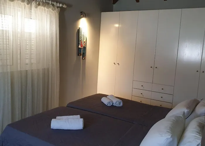 Eleana Boutique & Blue Infinity Ξενοδοχείο με διαμερίσματα 4*