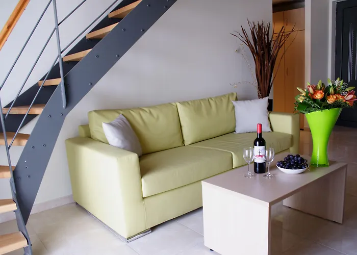 Aparthotel Eleana Boutique & Blue Infinity 4*