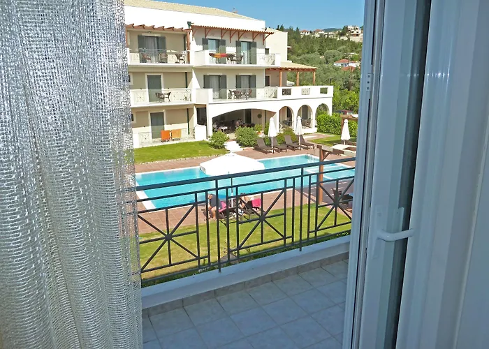 Апарт-отель Eleana Boutique & Blue Infinity 4*