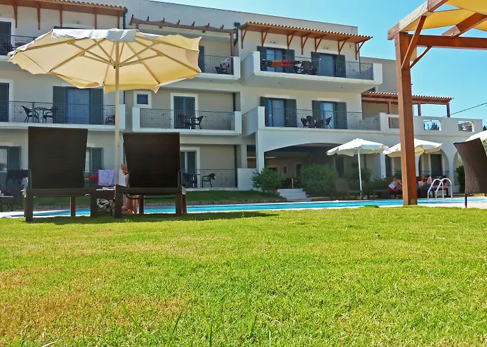 Eleana Boutique & Blue Infinity 4* Νικιάνα
