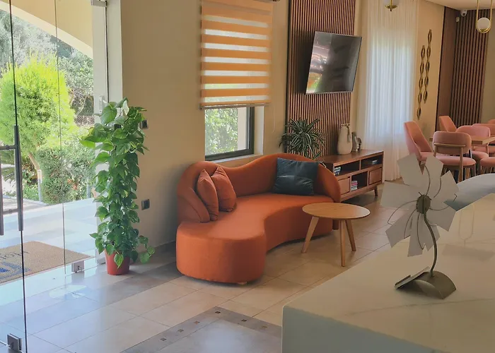 Eleana Boutique & Blue Infinity 4* Никиана