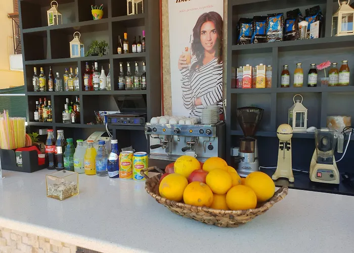 Ξενοδοχείο με διαμερίσματα Eleana Boutique & Blue Infinity 4*